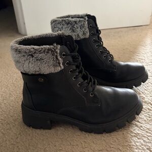 Black Fur-Lined Women's Boots